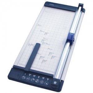 http://www.shreddersdirect.com.au/346-3194-thickbox/carl-a2-dc250-20-sheet-paper-trimmer-.jpg